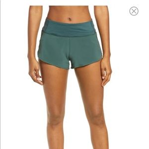 Outdoor Voices Hudson Shorts Evergreen